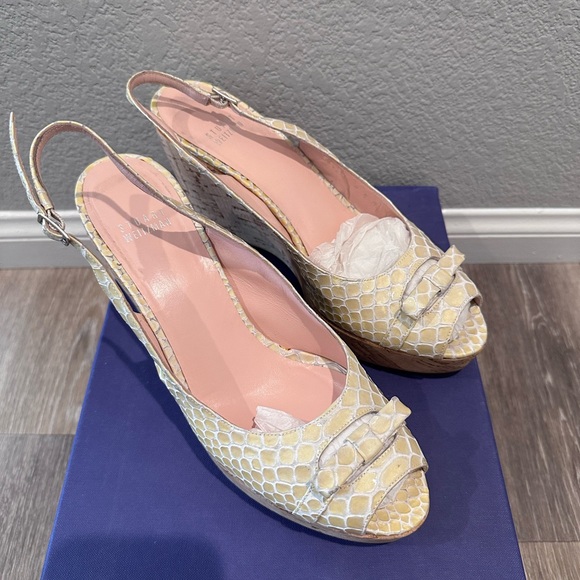 s-l400.jpg Stuart Weitzman Poise Porcelain Wedges
